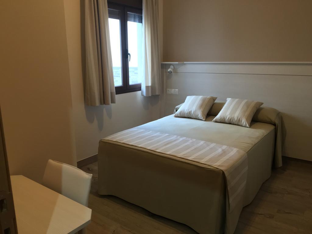 Hostal Los Encinares Villanueva de Córdoba エクステリア 写真