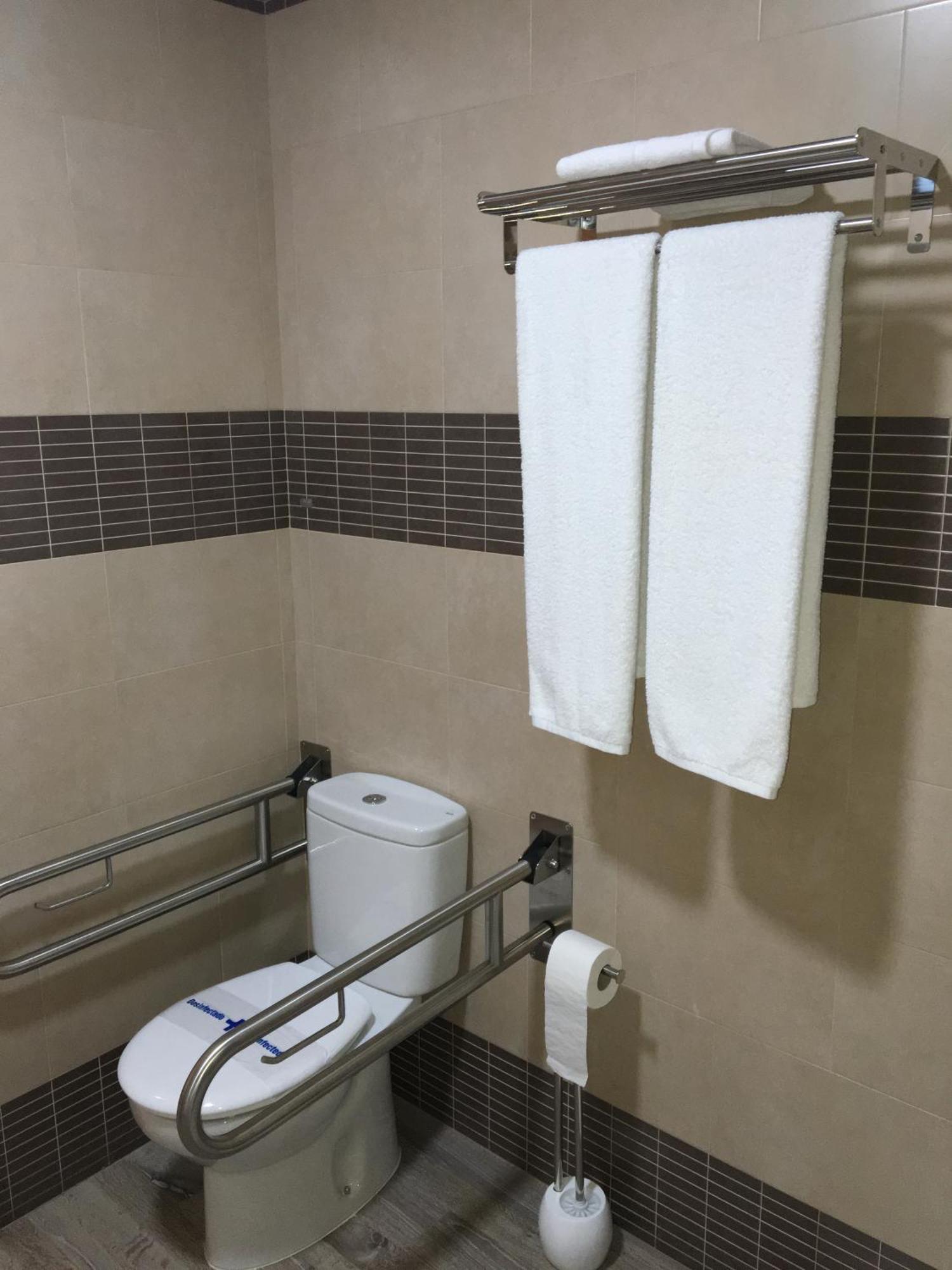 Hostal Los Encinares Villanueva de Córdoba エクステリア 写真