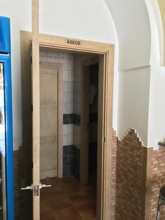Hostal Los Encinares Villanueva de Córdoba エクステリア 写真
